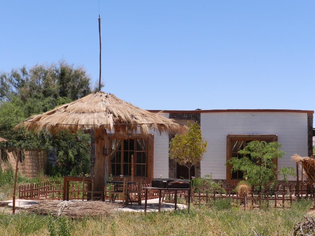 Vila Cabana Media Luna San Pedro de Atacama Exteriér fotografie